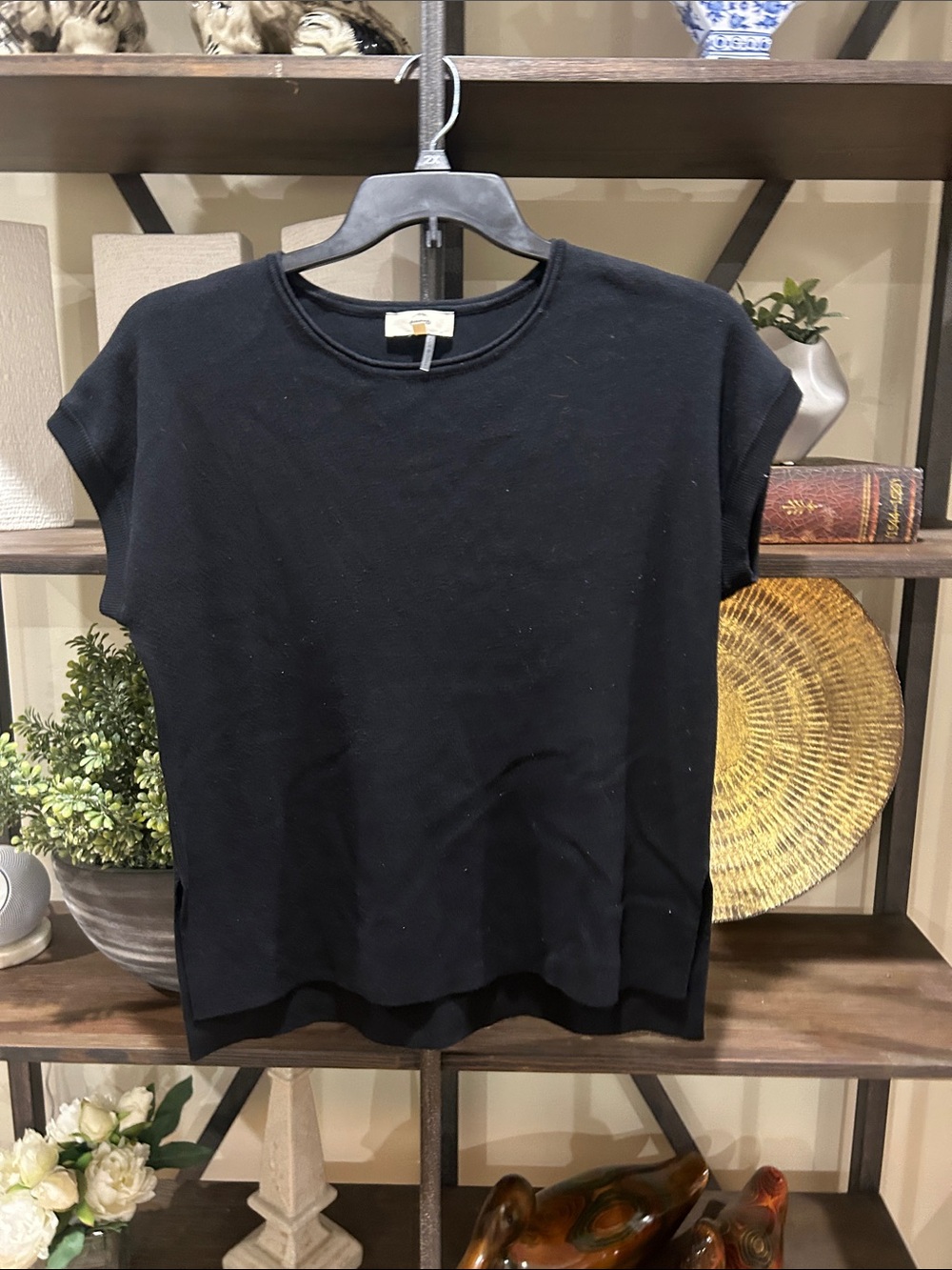 Entro small Black Short-Sleeve Women's Knit Top